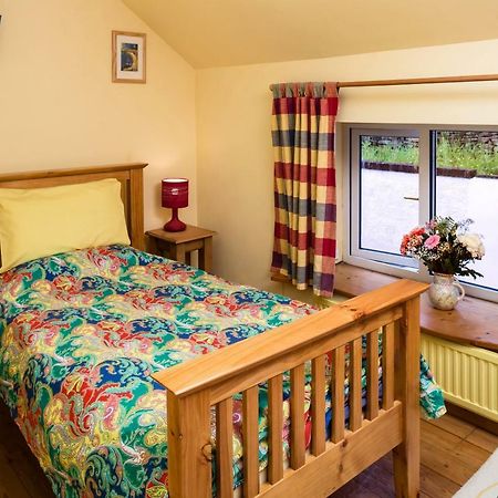 1 Tan Yr Eglwys Barn Cottage Pontardawe Exteriér fotografie