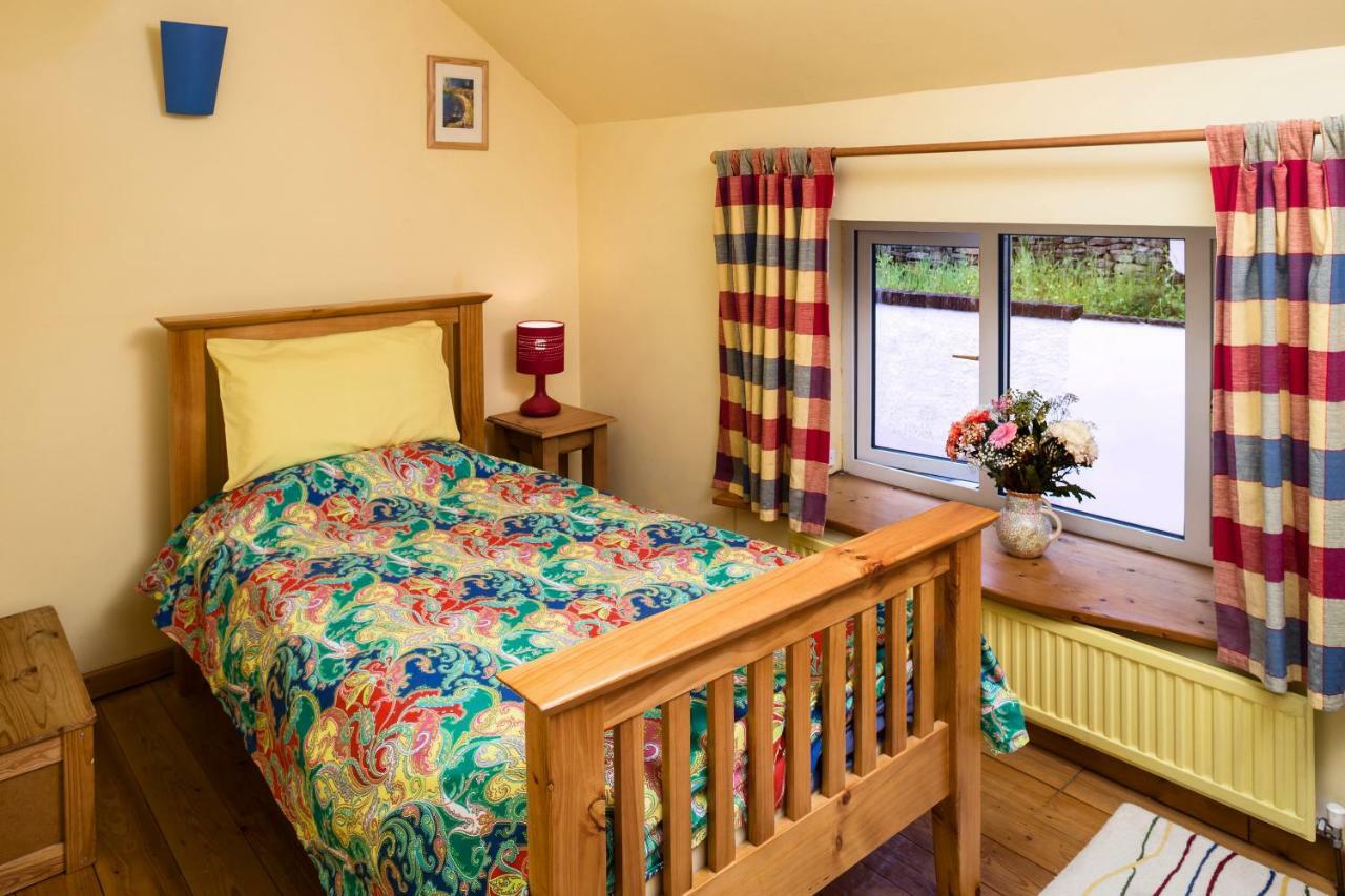 1 Tan Yr Eglwys Barn Cottage Pontardawe Exteriér fotografie